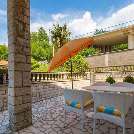 Two-bedroom 25