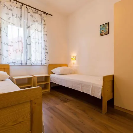 Two-bedroom 25