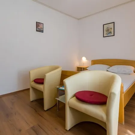 Two-bedroom 25 *