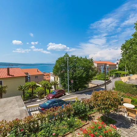 Two-bedroom 25 Appartamento