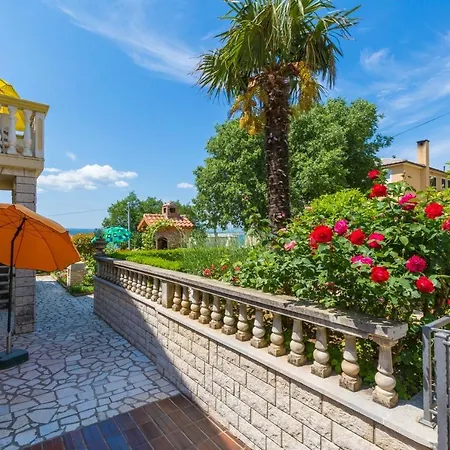 Two-bedroom 25 * Crikvenica