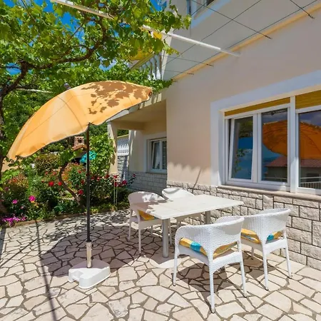 Two-bedroom 25